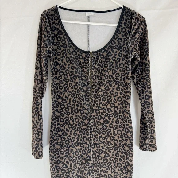 Sprit Running Wild Cheetah Catsuit Costume Size S - Picture 6 of 10